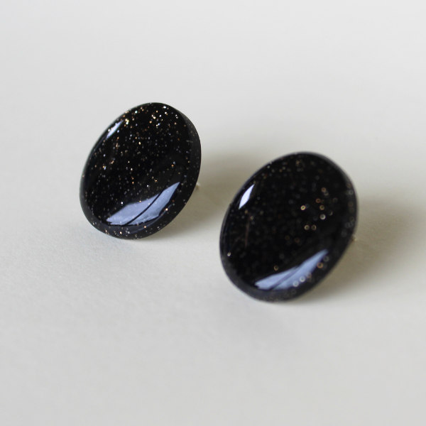 Nyx Studs