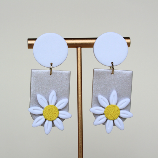 Daisy Reverie Earrings