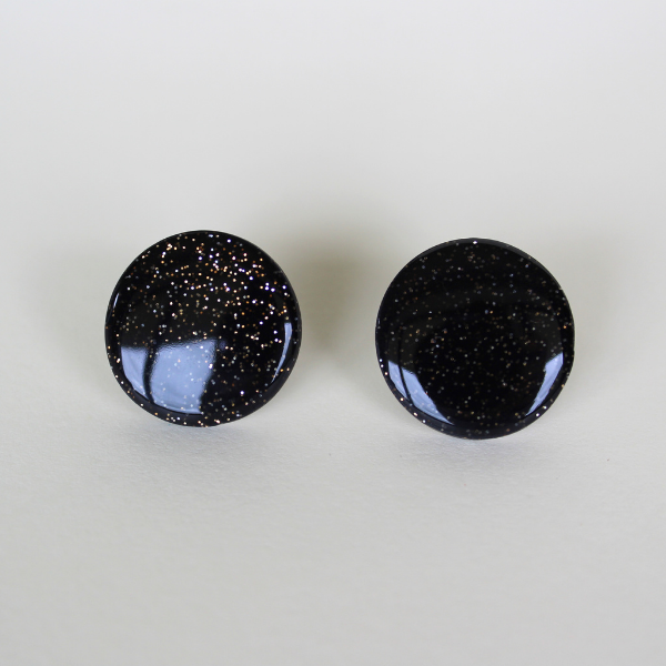 Nyx Studs