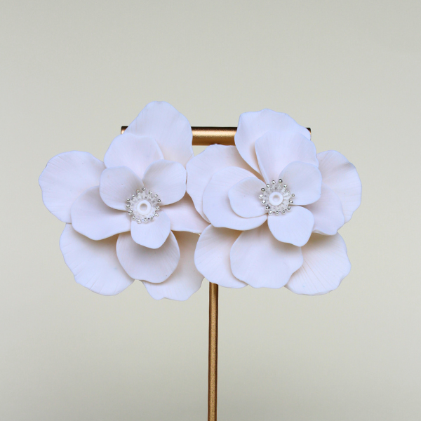 Snow Bloom Flower Studs